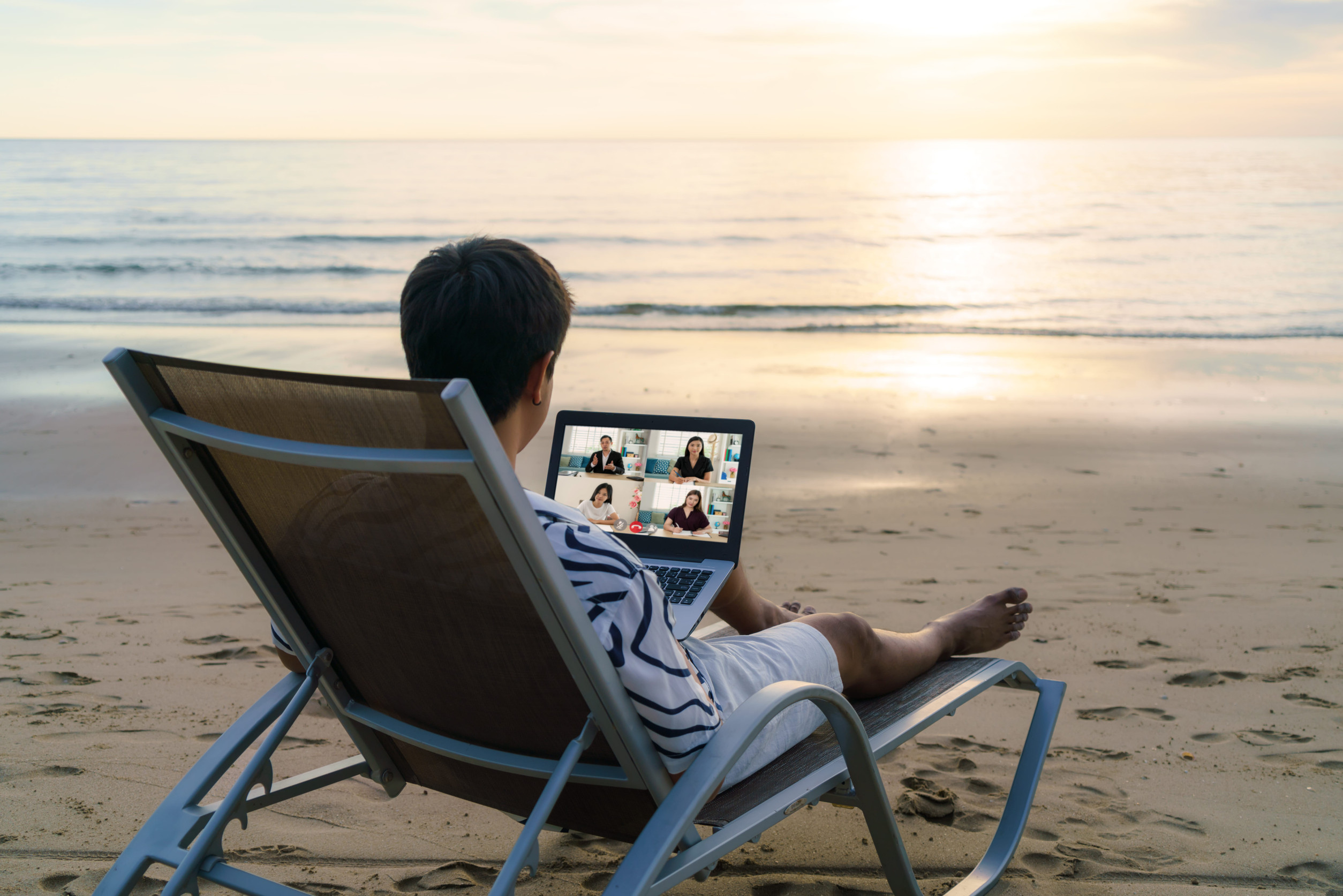 Spring-Break-Cybersecurity_-How-to-Protect-Your-Personal-Data-for-a-Safe-and-Worry-free-Vacation